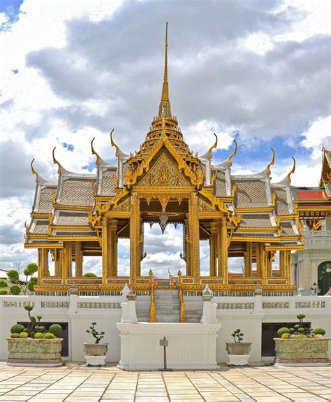 Everything You Need to Know about Bangkok’s Grand Palace, a Travel Guide - The Creative ...