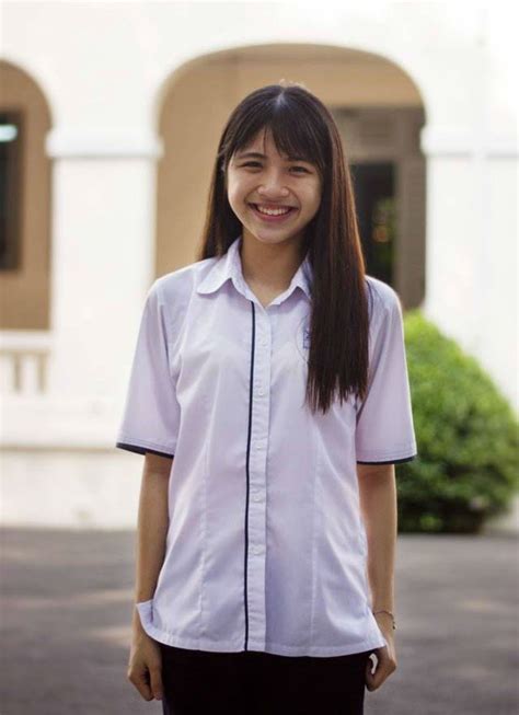 Hot girl ống nghiệm trở về Việt Nam ngày càng xinh đẹp và gợi cảm