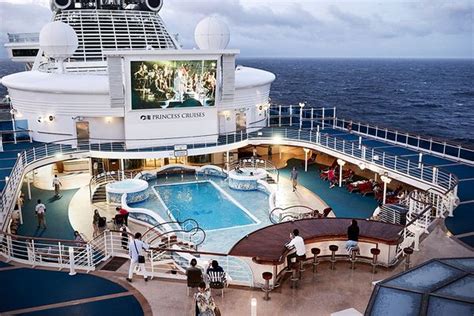 Diamond Princess Cruises | Best Deals | CruiseAway