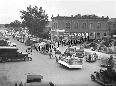 _135_West_End_of_Main_Street_Mandan_ND_ca1938