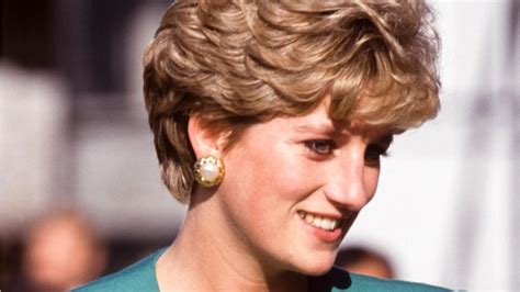 VOICI Mort de Lady Diana lémouvant hommage de son frère Charles