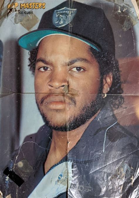 Pin By On Ice Cube In S Rappers Aesthetic Hip Hop Classics