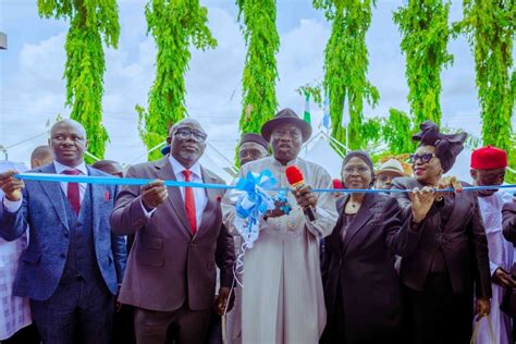 Former President Jonathan Inaugurates Delta State New High Court