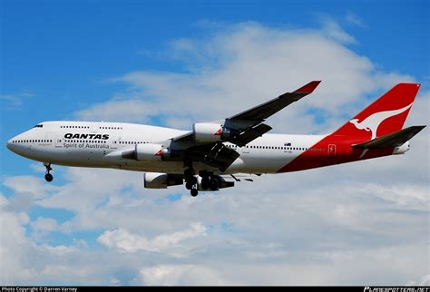 Vh Oei Qantas Boeing Er Photo By Darren Varney Id