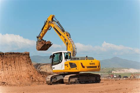 Mittelgroßer Bagger R 920 COMPACT LITRONIC Liebherr auf Raupen