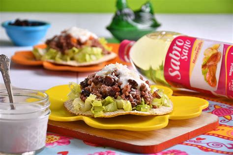 Tostadas De Picadillo Sabrosano Mantequilla