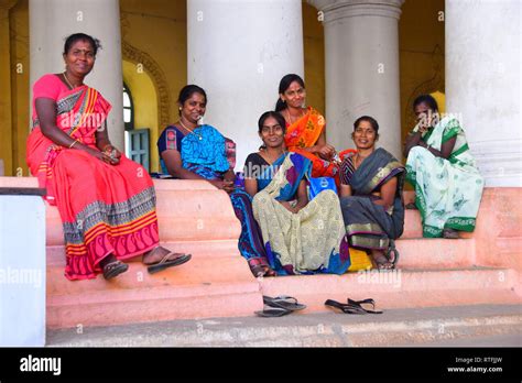 Beautiful Indian Ladies in sarees, Madurai, Tamil Nadu, India Stock ...