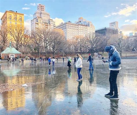 10 Breathtaking Images Of A Frozen New York City