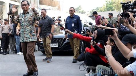 Reaksi Prabowo Gibran Anies Dan Cak Imin Terkait Mundurnya Mahfud MD