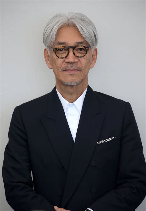 Ryuichi Sakamoto Dead At 71 Oscar Winning Japanese Composer For Merry