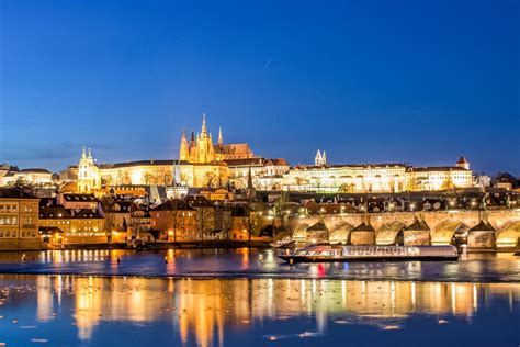 Prague 50 Minute Sightseeing Evening Cruise Suitetrails