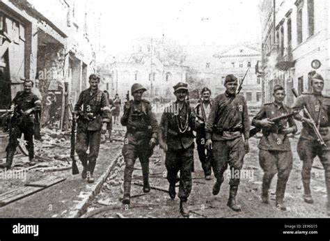 Soviet soldiers 1944 hi-res stock photography and images - Alamy