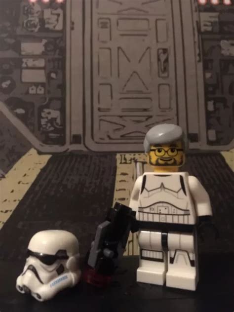 LEGO STAR WARS George Lucas Stormtrooper V2 Rare Édition Limitée