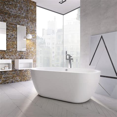 Turin 1555mm Gloss White Freestanding Bath Welovecouk