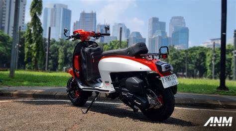 Scomadi Technica 200 I Urban Series 2024 Indonesia Orange White Rear