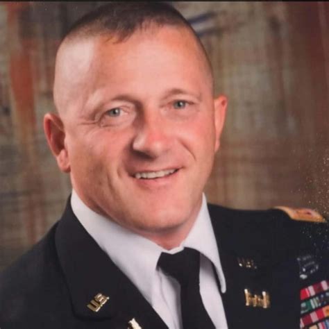 Download A Professional Headshot Of Richard Ojeda Wallpaper