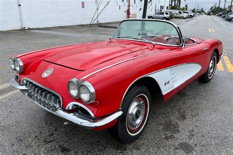 1959 Chevrolet Corvette 1 Barn Finds