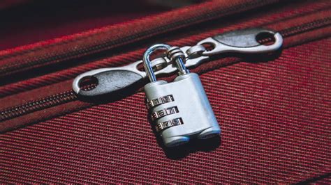 How To Open A Tsa Luggage Lock If You Forgot The Combination At Diane