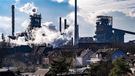 Thyssenkrupp Verkauft Teil Der Stahlsparte An Tschechischen Milliard R