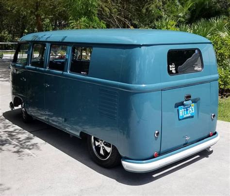 A Nice 1954 Safari Windows Vw Traveler Bus Safari Windows