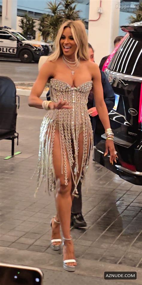 Ciara Sexy Flaunts Her Hot Boobs And Legs In A Dazzling Dress At American Music Awards In Las