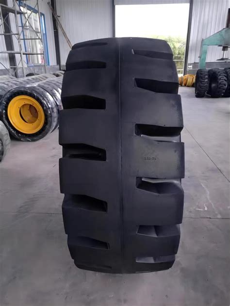 Tube Truck Tyre With ECE DOT CCC ISO SGS Certification 11r22 5 12r22