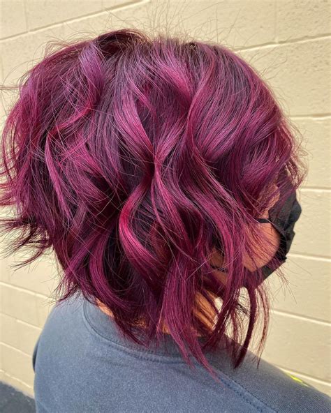 30 Burgundy Hair Colors That Will Make You Fall In Love With Burgundy Burgundy Hair Soft Wavy