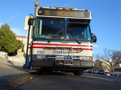 WMATA 2001 Orion V 2107 Elyse Horvath Flickr