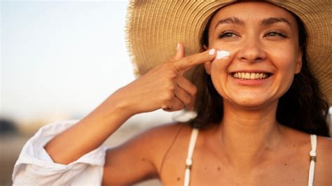 Why Should You Always Wear Sunscreen After Using Retinol