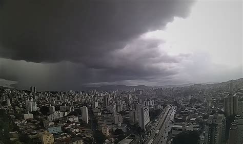 Alerta Amarelo Para Temporais Chuva Intensa Raios E Ventania Em