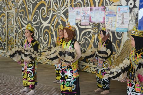 Long Busang Islamic Tarian Tradisional Masyarakat Kenyah Datun Julud