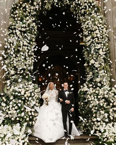 Jasmine Tookes S Zuhair Murad Wedding Dress Is Inspired By Grace Kelly