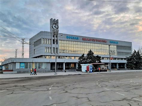 Ukrainian Railways Mariupol to Kiev Train in Platzkart - Paliparan