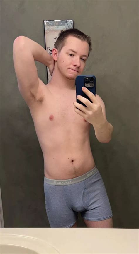 Taking Advantage Of The Mirror Nudes GaybrosGoneWild NUDE PICS ORG