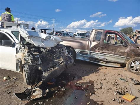 Choque Entre Dos Camionetas En Deja Saldo De 8 Personas Lesionadas