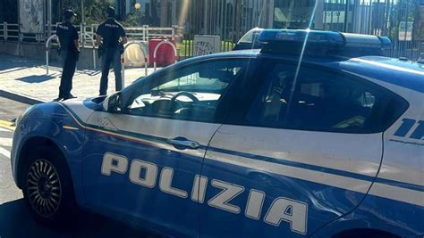 Marcianise Stipendio Da 500 Euro Non Pagato Uomo Tenta Di Aggredire