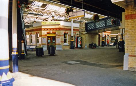 Lewes Station Lower Circulating Ben Brooksbank Cc By Sa