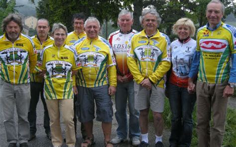 Vélo club Six cyclistes à l assaut des cimes d Ardèche Le Télégramme