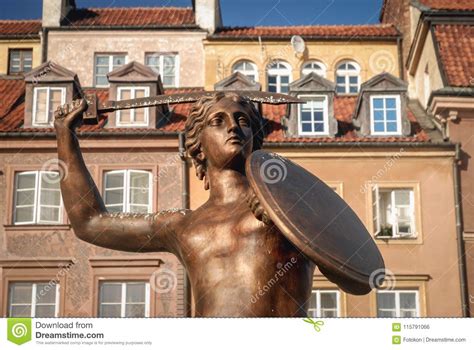 Monument of Mermaid in Warsaw Editorial Photo - Image of tourist ...