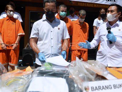 Kasus Skimming Wna Di Bali Antara Foto