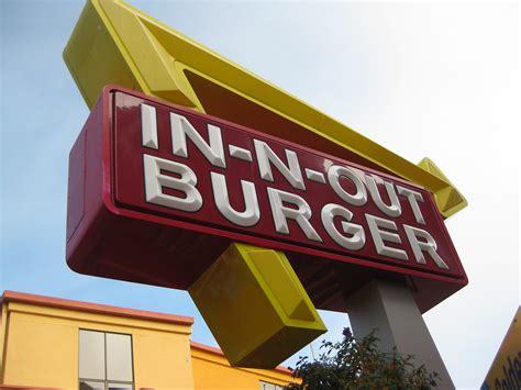 In N Out Burger Sign The In N Out Burger Sign At San Franc Flickr