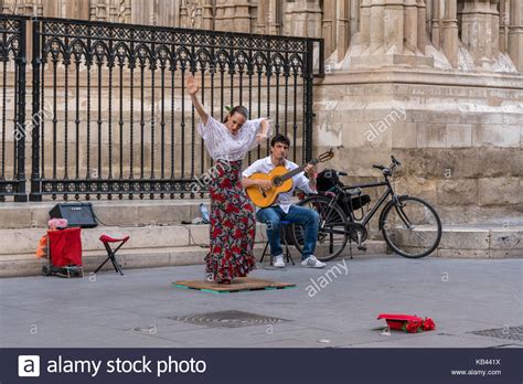 Flamenco Dancer Sevilla Fotos Und Bildmaterial In Hoher Aufl Sung Alamy