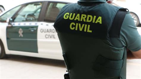 Muere Un Guardia Civil De 41 Años Estando De Servicio En Montijo Badajoz