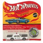 Hake S HOT WHEELS POLICE CRUISER ON CARD