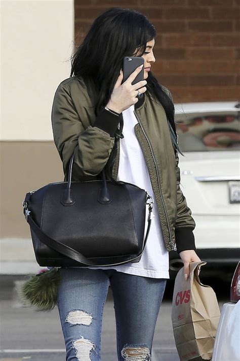 Kylie Jenner In Ripped Jeans 07 Gotceleb