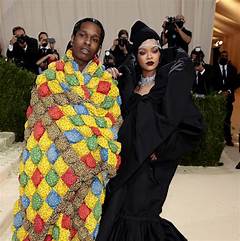 Essaere Nude And Unapologetic This Star Is Breaking The Internet