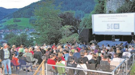 Kinzigtal Hausach Voller Erfolg für Pfadfinder Kino auf der Burg