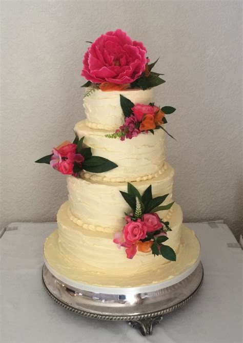 Naked Buttercream Cakes Too Nice To Slice