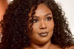 Elle Brooke Boxers Mental Health Struggles She Opens Up About It All