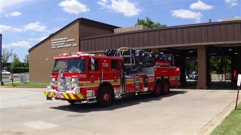 Mcfrs New Paramedic Tower Responding Youtube